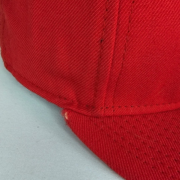 NIKE TRUE FUTURA --Raised Nike Logo Swoosh Black and Red Cap - SnapBack Hat - Picture 10 of 10